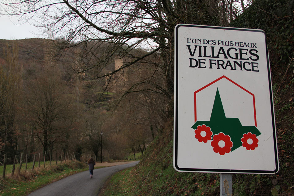 Belcastel - L'un des plus beaux villages de France