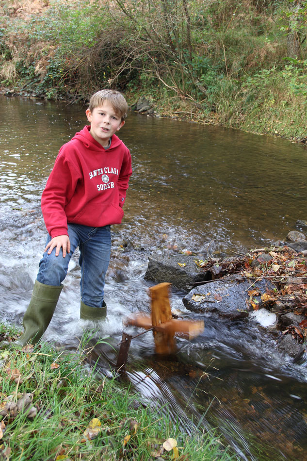 Molentje in de rivier